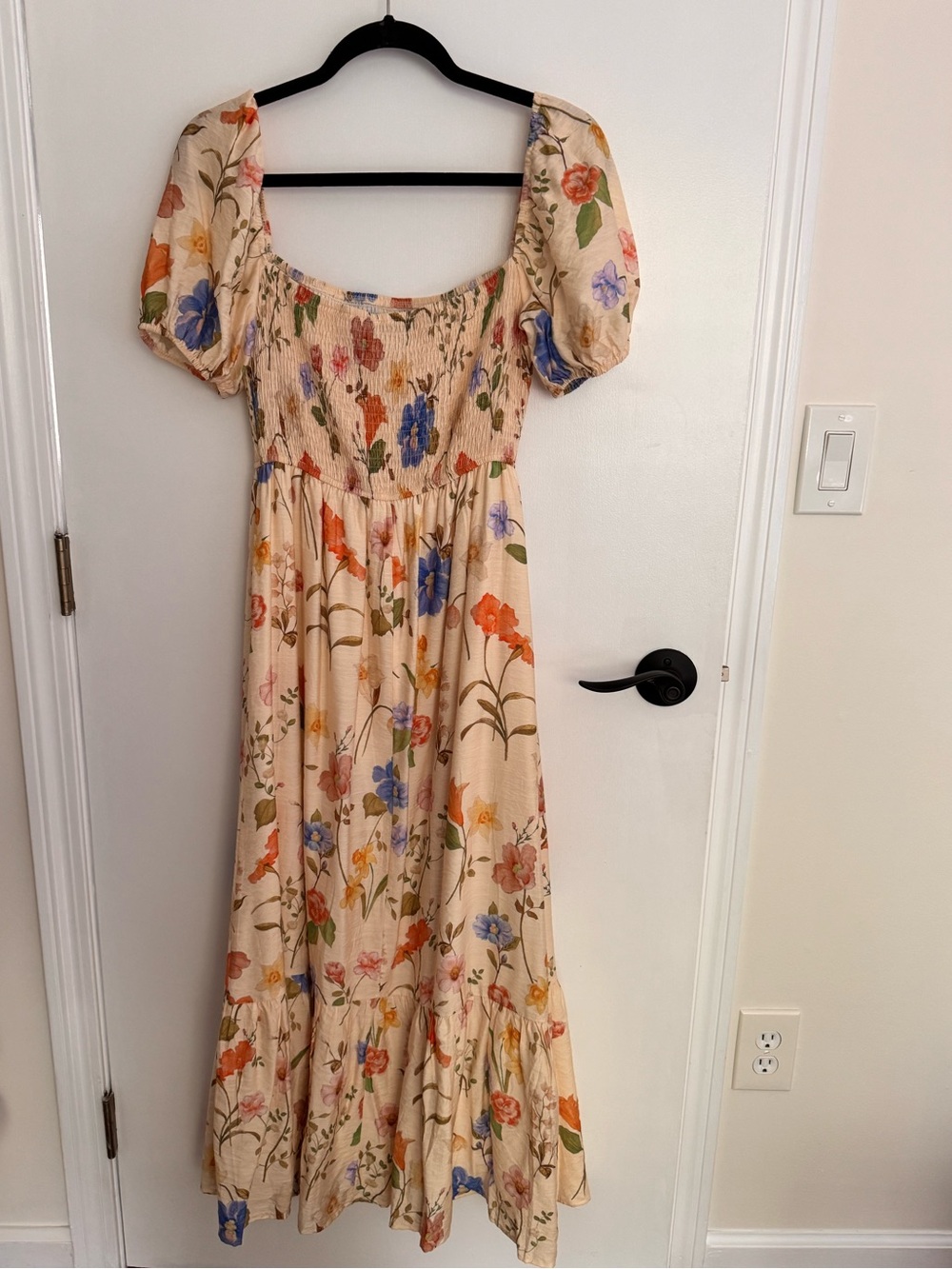 Floral Puff-Sleeve Maxi Dress
